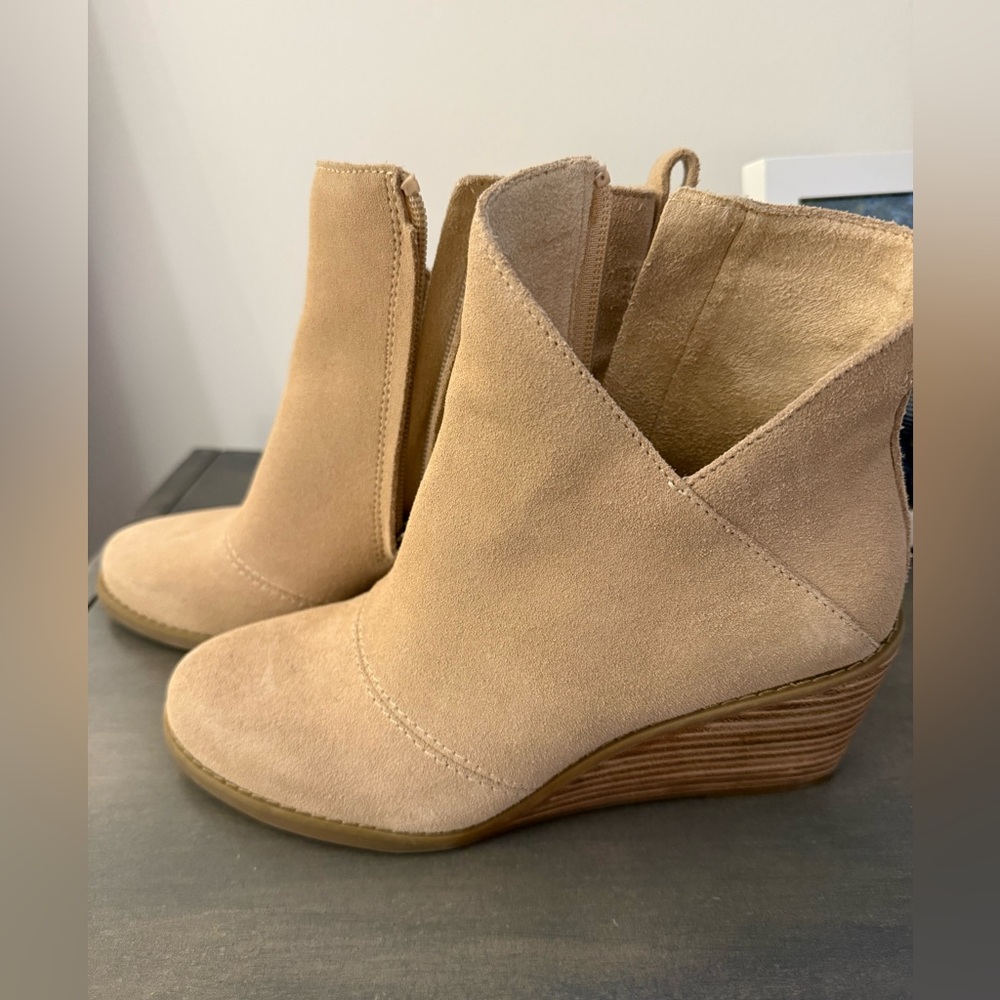 Toms Light Tan Suede Wedge Ankle Booties